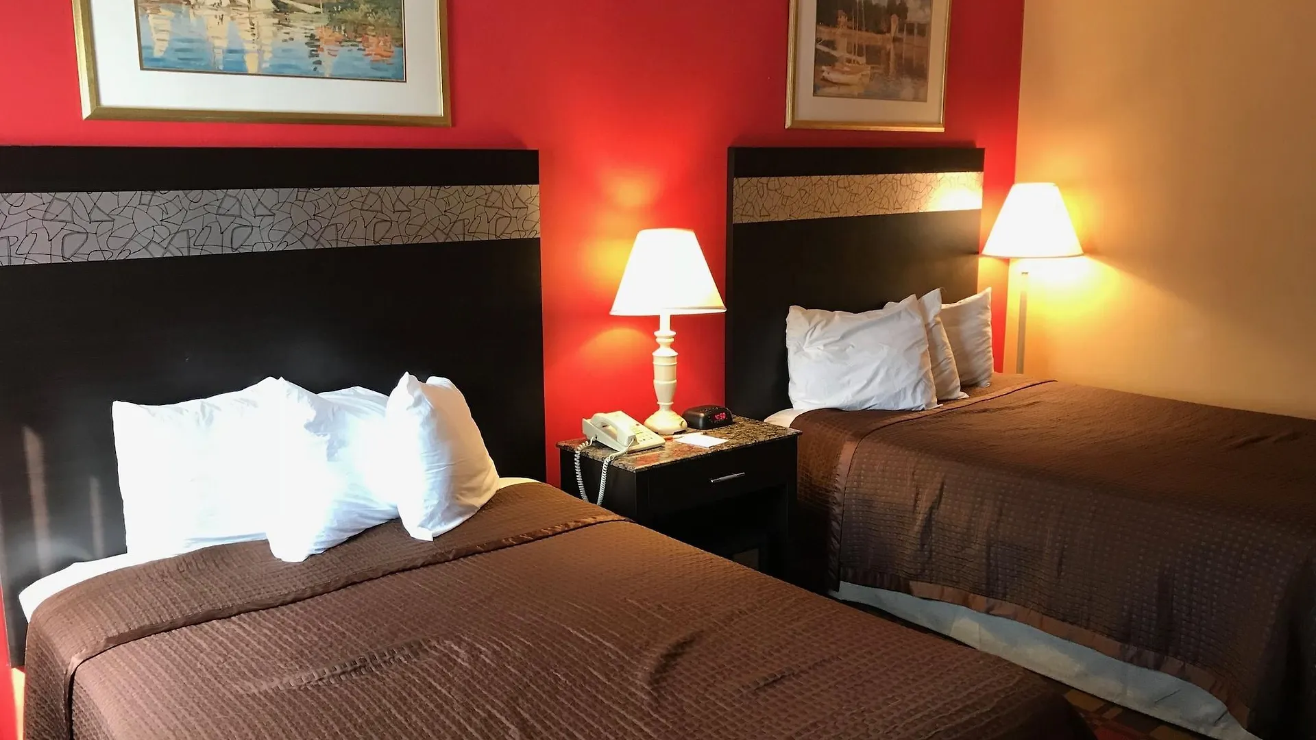 Hotel Howard Johnson By Wyndham Newark Airport