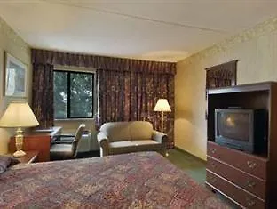 Howard Johnson By Wyndham Newark Airport Hotel