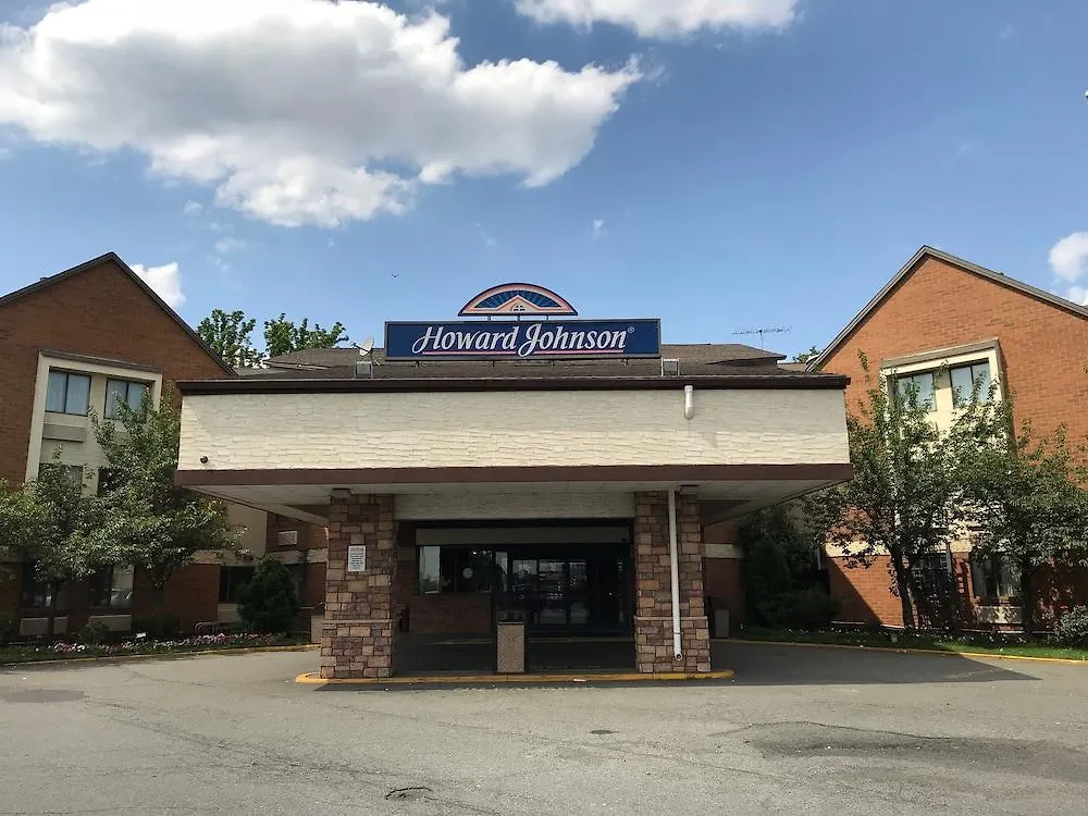 Howard Johnson By Wyndham Newark Airport