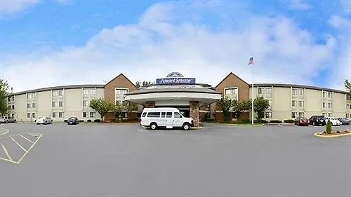 Howard Johnson By Wyndham Newark Airport Hotel